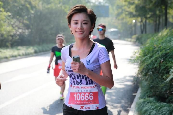  没想到|当初把朱丹挤出电台，没想到如今却比朱丹还落魄，处境十分尴尬