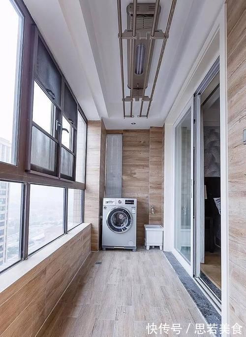 拖把池|实用款的小户型阳台,洗手台整合洗衣机,颜值也不低