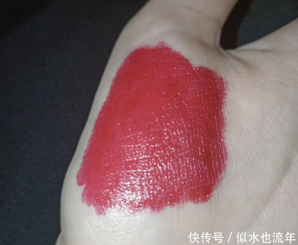 花钰|30岁以上的气质女人,口红不会涂红色,真正的温柔色是这几只