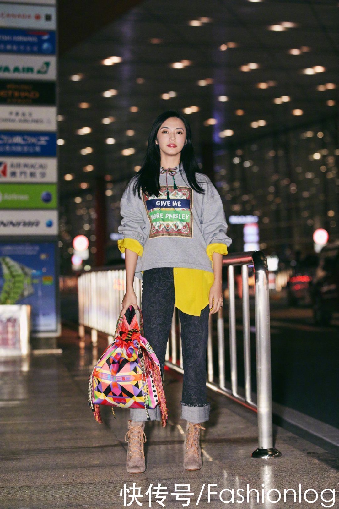 降温季节愁搭配？百搭减龄卫衣get起来，休闲时尚的必备款