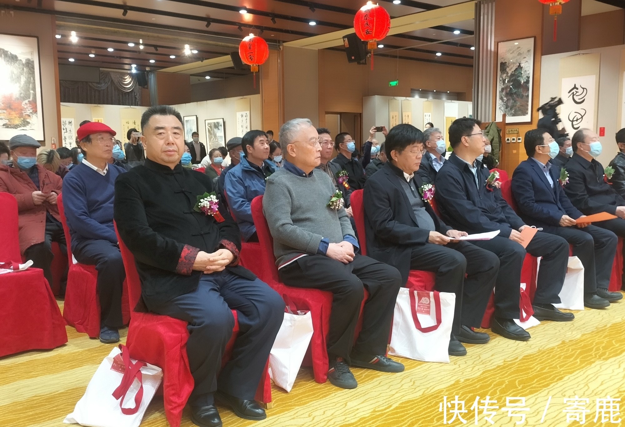 两岸!著名书法家翟鑫应邀出席海峡两岸书画名家交流展