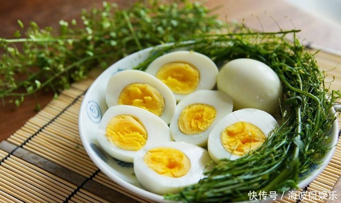 补钙|年纪越大,膝盖越不行,与其大把吃钙片,不如多吃3物,好吃不贵