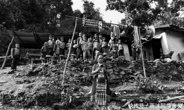 抛弃|我国一民族流亡国外,美军利用后惨遭抛弃,至今被迫躲在深山之中