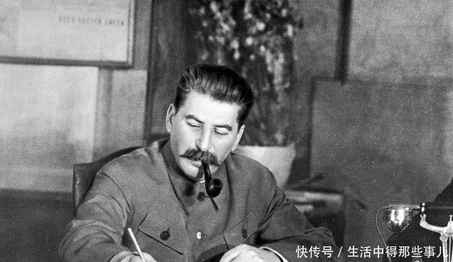 极端|苏联极端危险时,斯大林却敢于死守莫斯科,盲目自信还是胸有成竹