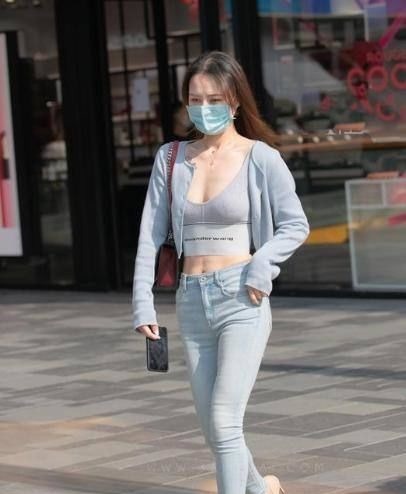 牛仔裤 微胖型美女,紧身牛仔裤超显瘦,时尚显气质!