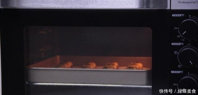 红豆和“它”一起煮，皱纹消失啦，子宫干净了，头发慢慢变乌黑