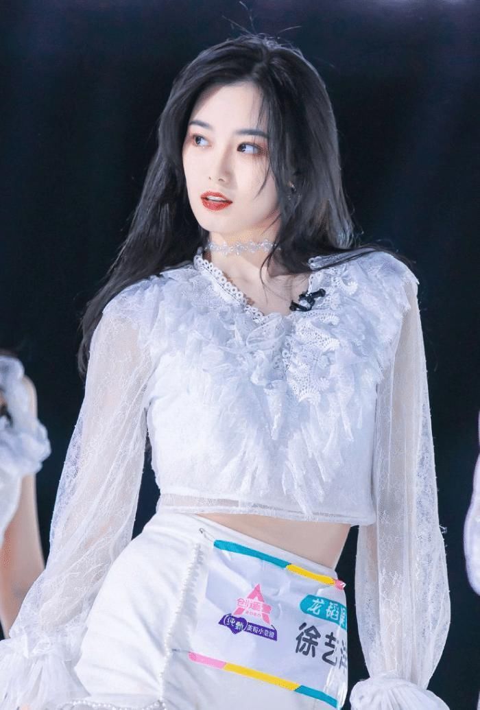 创造营刘些宁“甩头发”不如孔雪儿撞脸徐艺洋,还像周洁琼