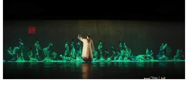 《國家寶藏·展演季》首播，形式新穎內(nèi)容獲贊，周深新歌首發(fā)