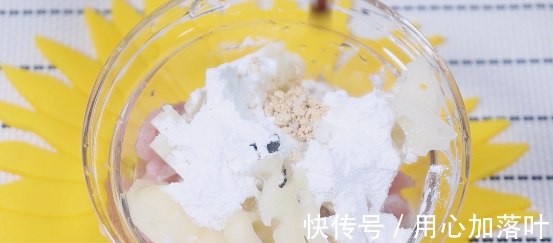 玉米碴|宝宝都爱不释口,好吃到汤汁都不剩,一周3次,个子猛长又聪明!