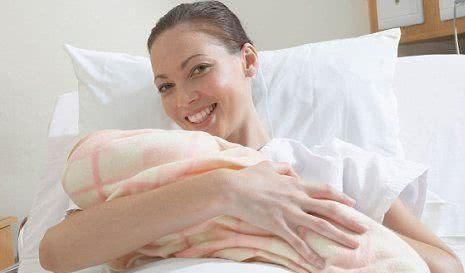 横切|剖腹产横切和竖切的区别,产科医生若还想生二胎,尽量别选错