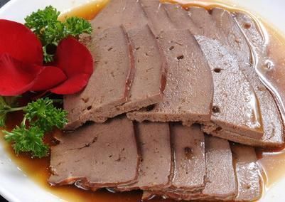 食物|豆制品是痛风“发物”？医生建议：这4类食物，真该少碰，别贪嘴