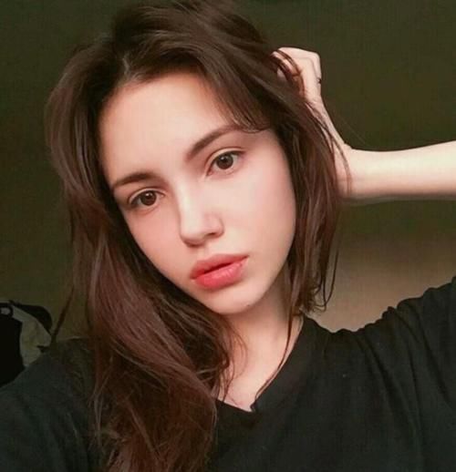 这六种“时髦发色”超显脸白，高级又减龄，30岁以上女生也适合