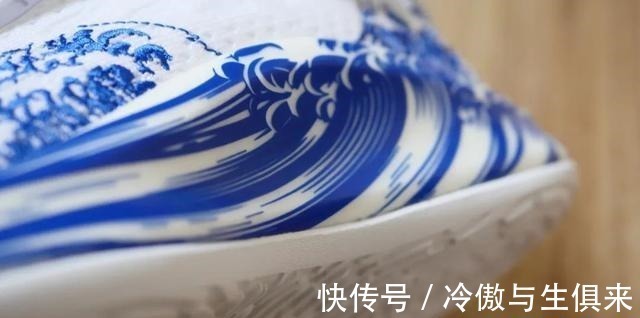 鞋盒 五百块双层碳板,带TPU的鞋垫,这双汤普森签名鞋不香吗!