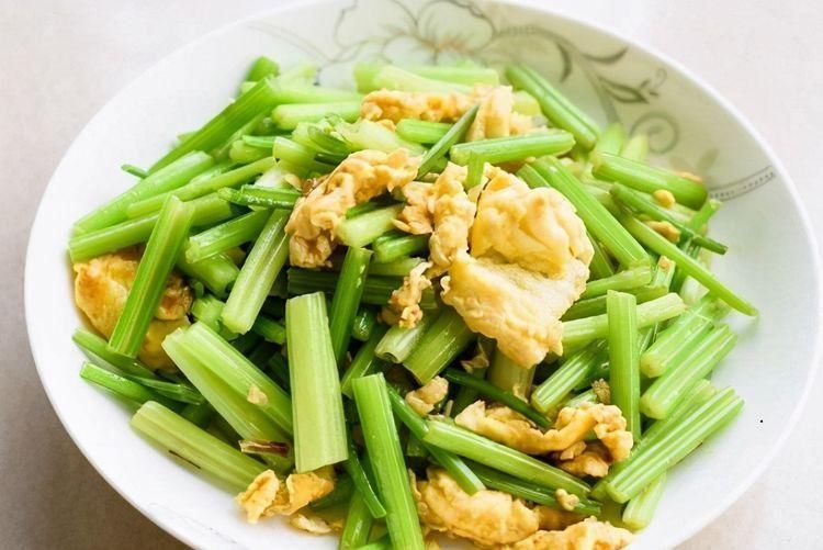 空心菜|聪明人爱吃 3种食物,排毒养颜、滋补身体,早吃早好!