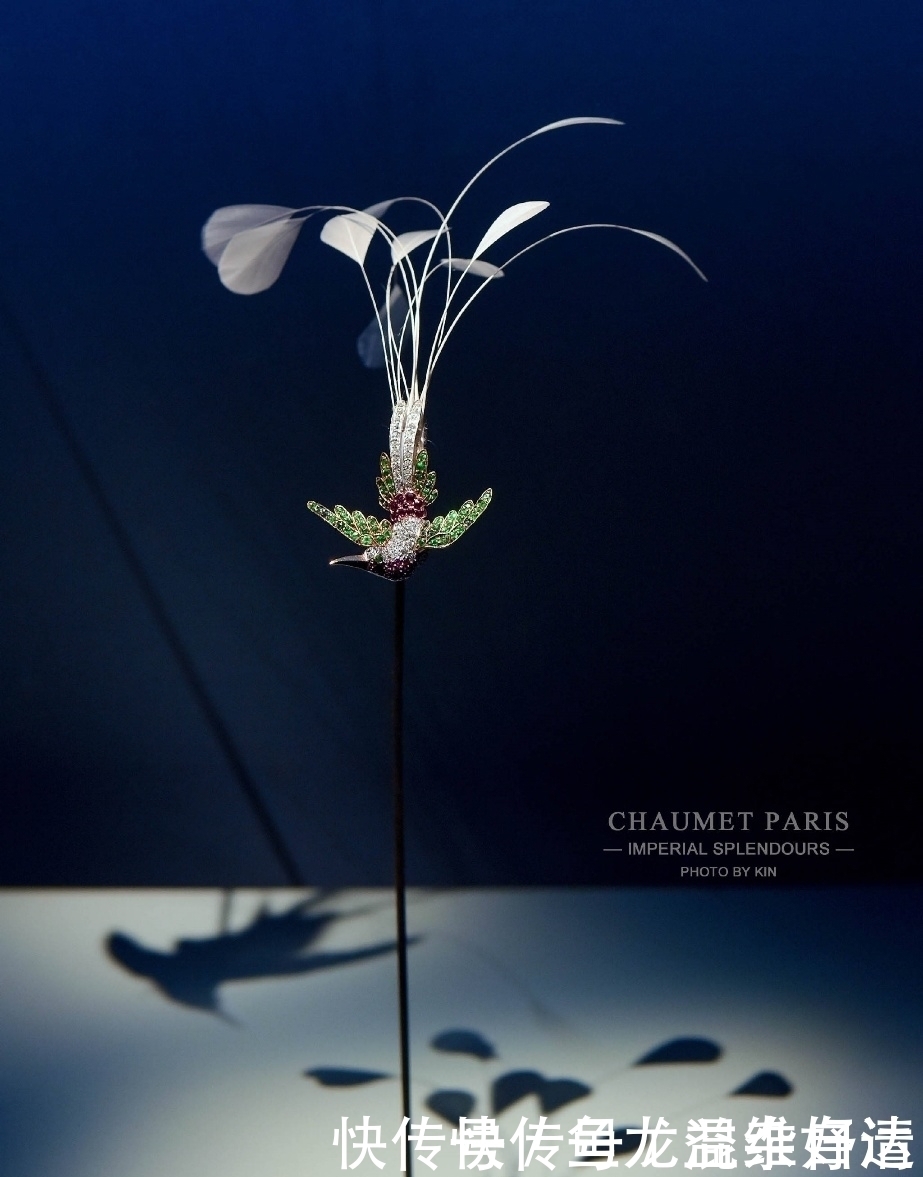 名伶|羽饰珠宝又美又仙，从名伶到女王都爱不释手