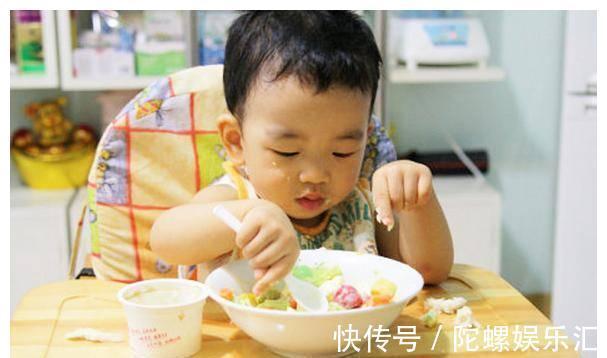 孩子|3种饭正在“偷走”孩子身高,父母还在给孩子吃,耽误孩子
