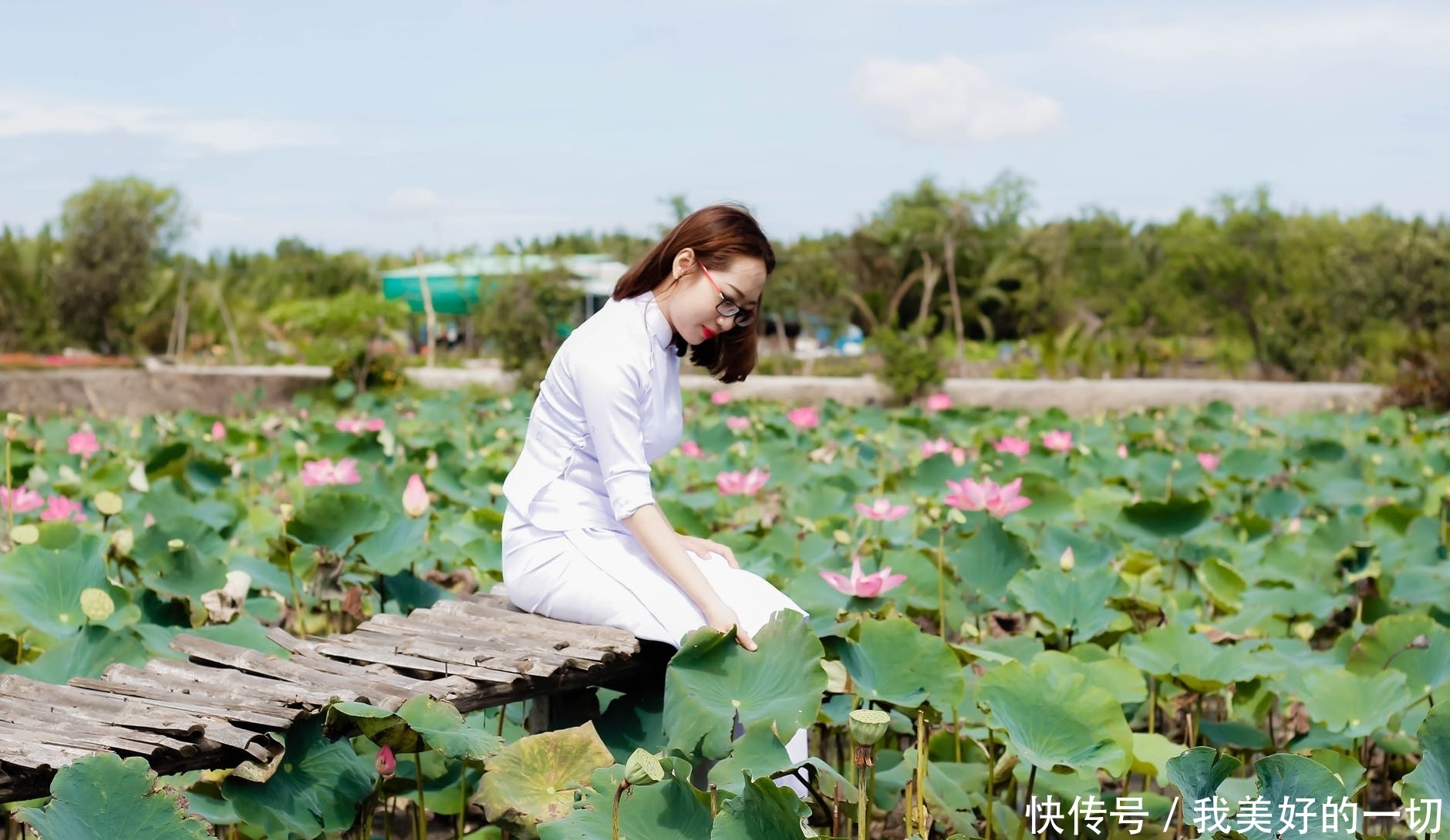 高情商男女暧昧聊天,暧昧聊天：探索情感交织的奥秘