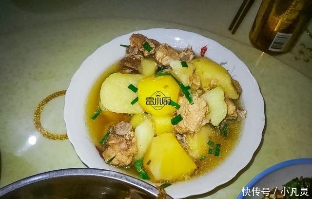 待客|农村人待客就是实在,7个菜全是大碗装,9个人都没吃完!