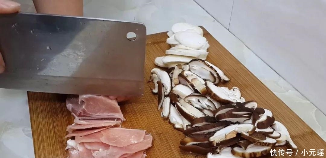 简单|香菇新吃法,教你简单一做,既营养又好吃,有孩子的最值得收藏下