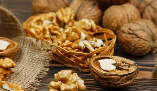 减脂|女性到了中年,常吃3种食物,降压减脂,排毒清肠,不容错过