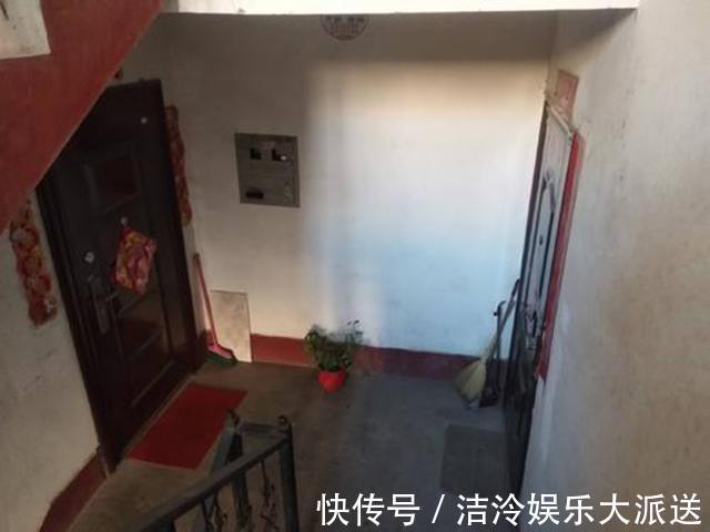 一只眼|对门邻居不光把鞋柜放楼道，还砌了个2公分地台，这是你家院子