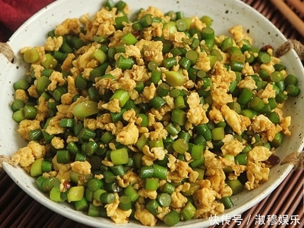 一个人就能吃掉一大盘的家常菜，酱香浓郁、鲜美无比，拌饭吃真香