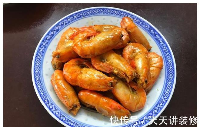 二人餐|母子二人的午餐，一荤一素2个菜，晒朋友圈，被吐槽太抠门