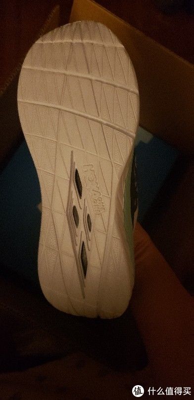 carbon|铁人三项 篇十九：HOKA carbon x，除了颜值还有什么？