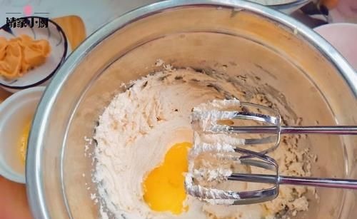 教你做越嚼越香的花生黑芝麻饼干,不用添加剂,放一周都不坏