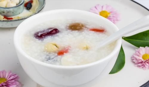 章门穴|脾胃虚寒怕冷喜热，一穴、一法、一食补，健脾暖胃要少吃药讲药德