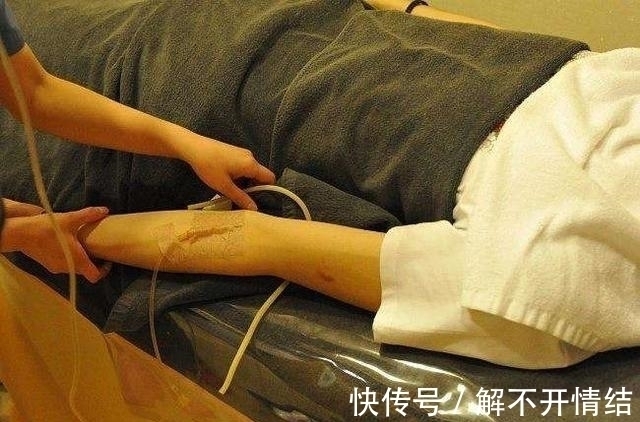 洛克菲勒|有钱真的可以“长寿”?赌王曾花数亿打针,而他一生换过6次心脏