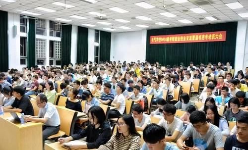 家庭|研究生家庭条件重要吗？导师会经常打听，其实最终都是为了学生好