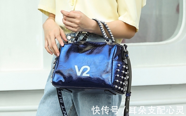 金属 潮流新宠金属包,闪耀的光泽质感带来独特的魅力,没有你就out了