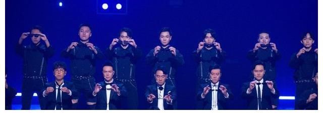 “湾区大哥”陈小春现场展示妻管严,娱乐圈让人羡慕的神仙爱情