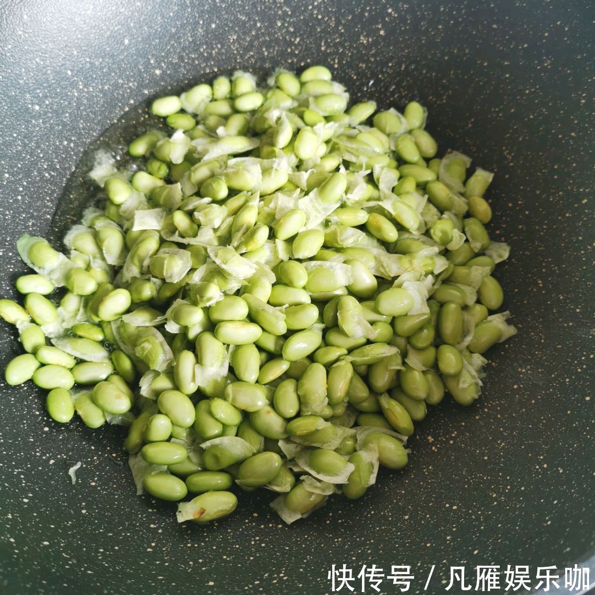 素炒毛豆|这蔬菜很不起眼,却是“含钾高手”,钙远超牛奶,夏季出汗要常吃