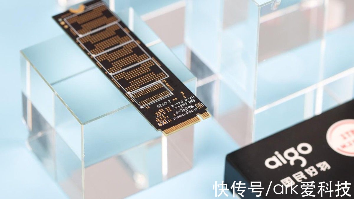 aigo固态硬盘P7000测评：PCIe 4.0技能释放，7GB/s诚不欺我