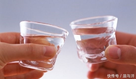 男人一天的饮酒量不要超过多少?专家教你测自己的酒量