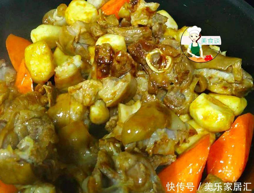  胡萝卜羊肉煲做法，多加两样食材，鲜香美味不膻，鲜香滋补又暖身