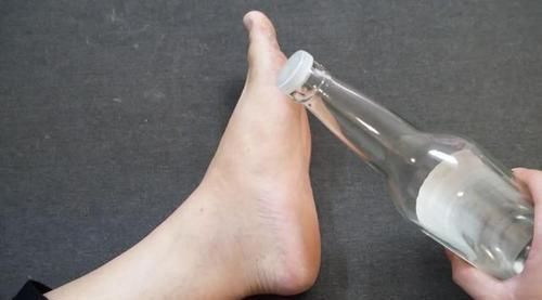 可惜|白醋家里有吗倒在脚上搓一搓太厉害了,可惜今天才学会