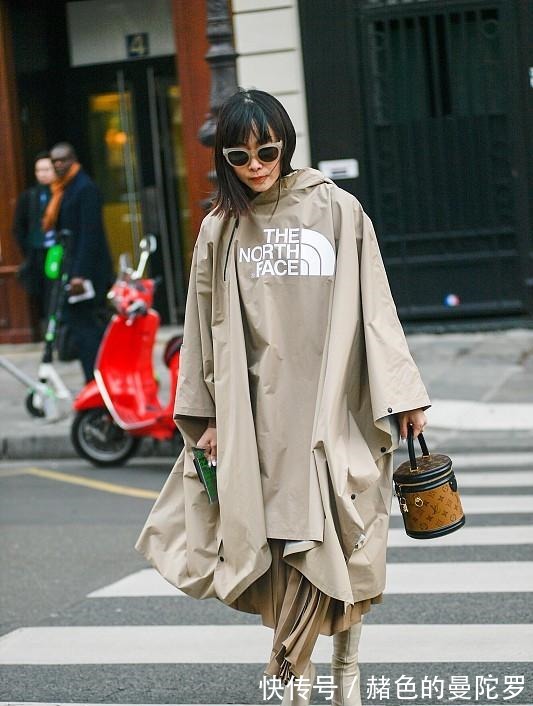 风衣 秋天还是要穿风衣,不仅帅气还洒脱,女人过40穿太显嫩!