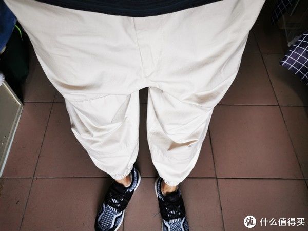 z暑期特惠买什么？ 篇一：U系列宽松束脚休闲裤