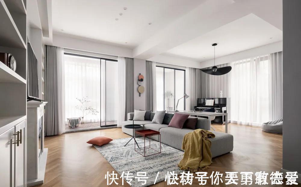 设计|买了横厅户型，沙发不好摆？参考这些方案设计，保证让你眼前一亮