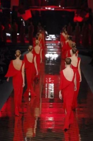 重塑浪漫根基 Valentino的解读不止一种