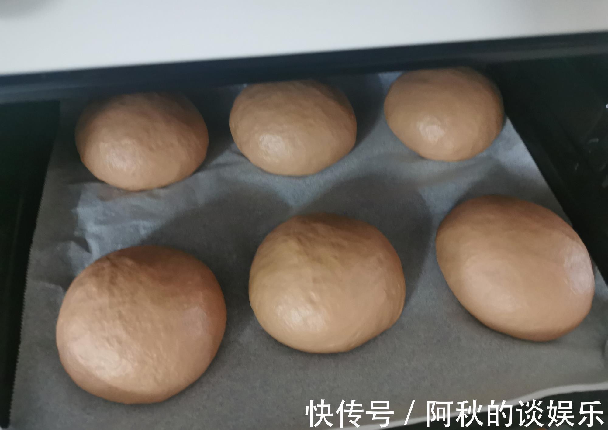 面包|私房爆款!超人气巧克力脆脆面包,香味浓郁,自己做真材实料