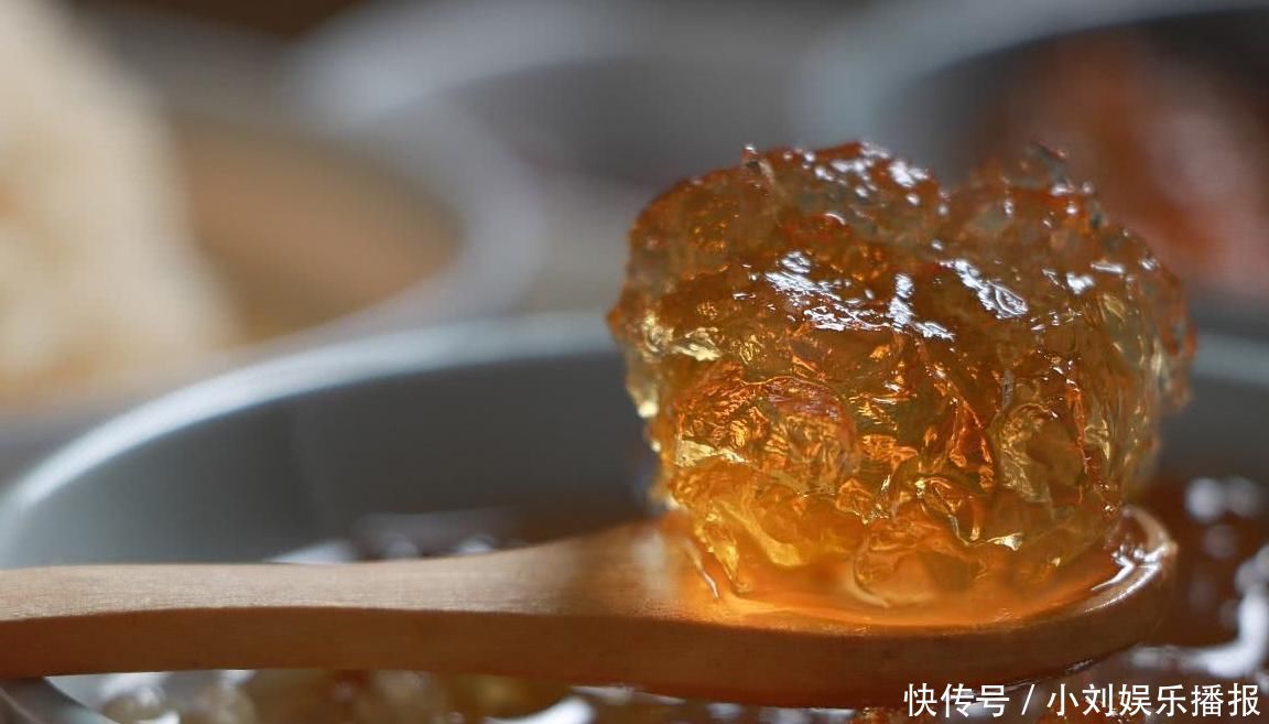 桃胶|女生来“大姨妈”时,5种食物随便吃,排出子宫污血,体重悄悄降