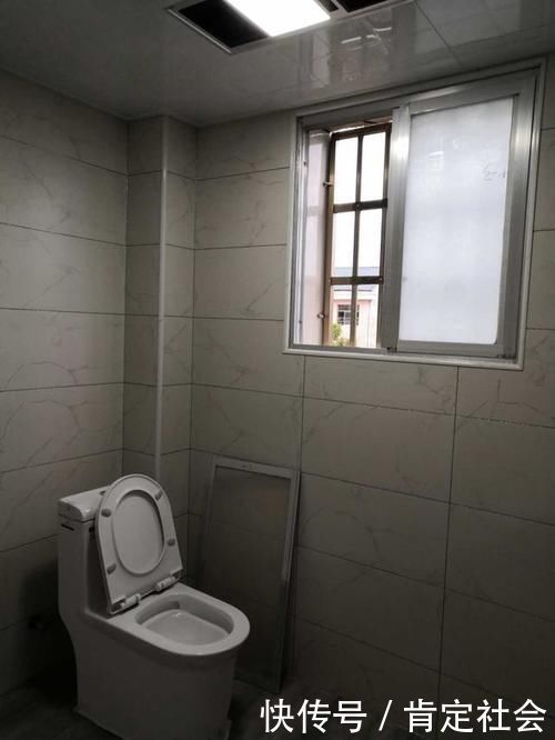 卧室|126平新房只花13万全部搞定,进门鞋柜给满分,卧室星星帘最美