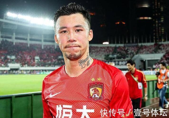 国足|张琳芃即将离队!24岁小将完成新老交替,球迷欢呼声一片