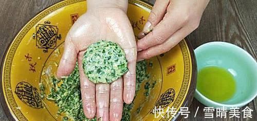 想吃饺子不用包，教你一道懒人饺子，做法特简单，出锅就抢完了
