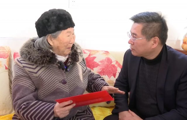 济南战役|看哭!烈士妻子从结婚9个月分离等到94岁,阔别70多年“再相见”
