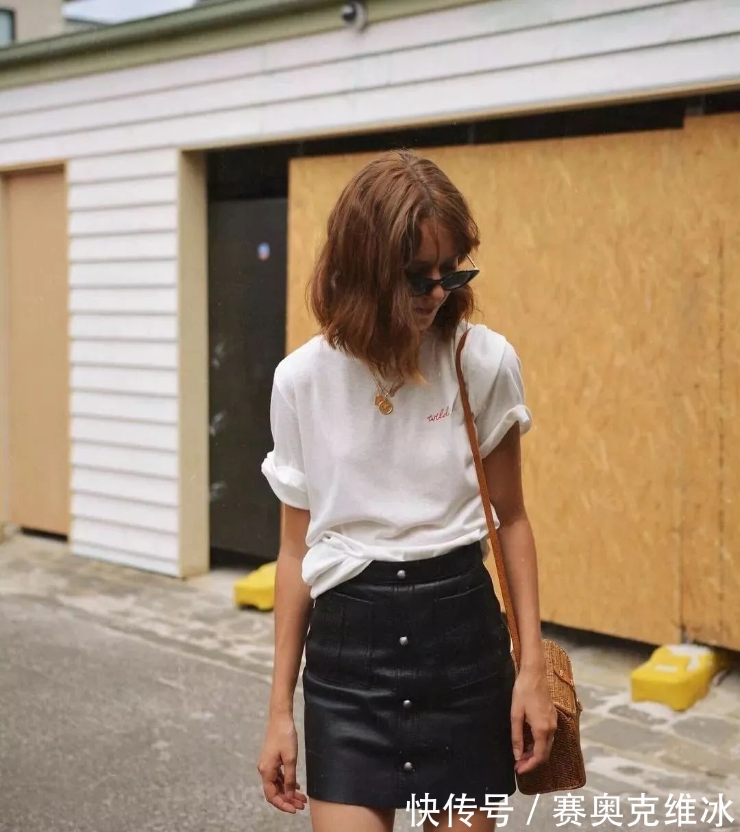 p这13条半裙，让T恤更完美！